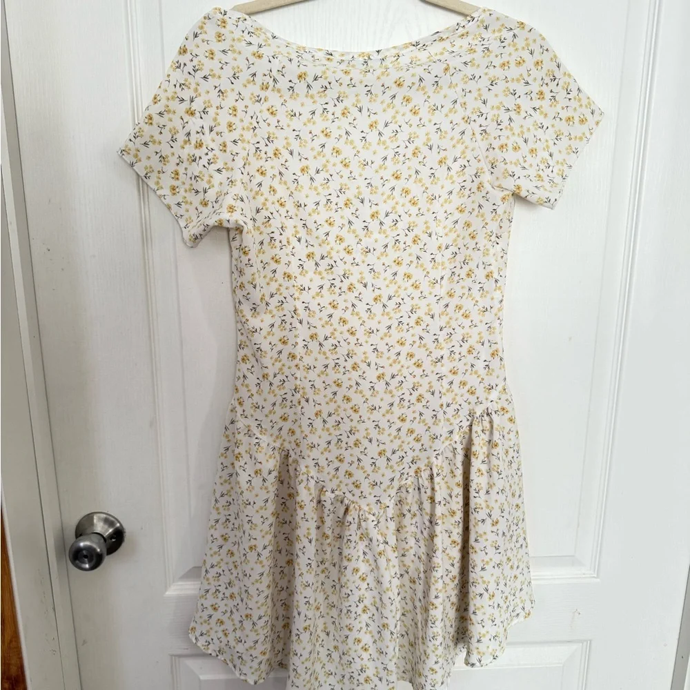 Lobito Floral Mini Dress - Picture 4 of 6